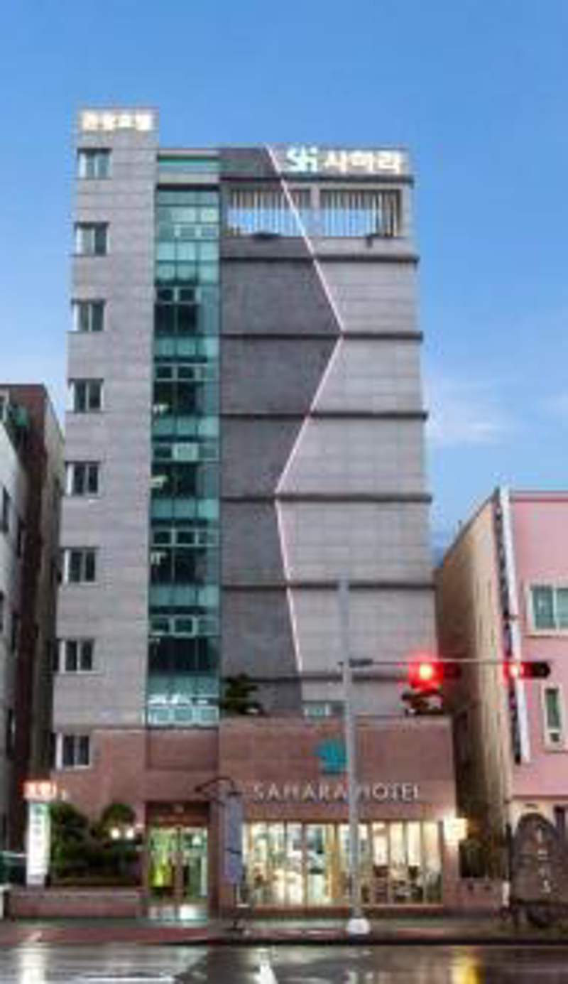 Sahara Hotel