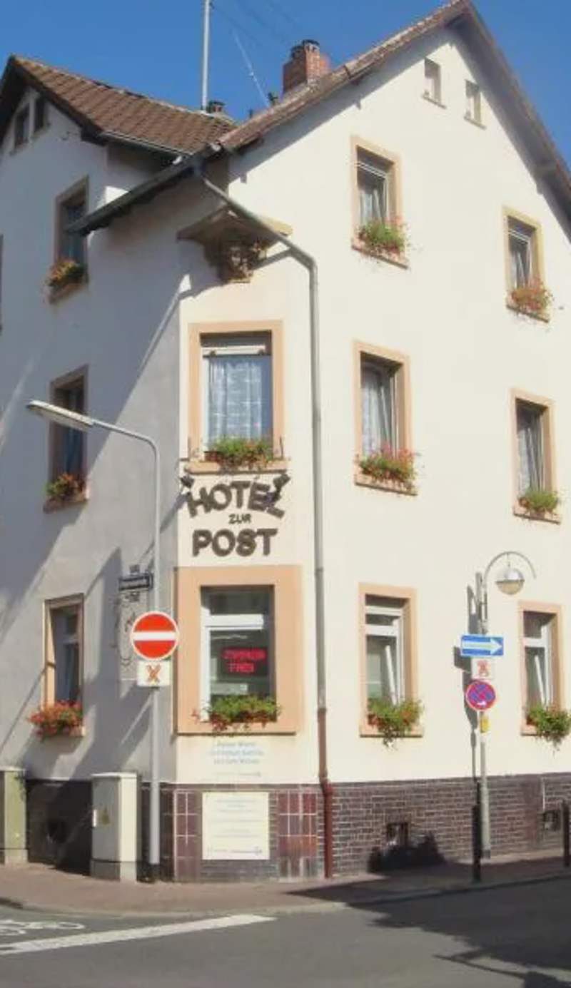 Hotel zur Post Schwanheim