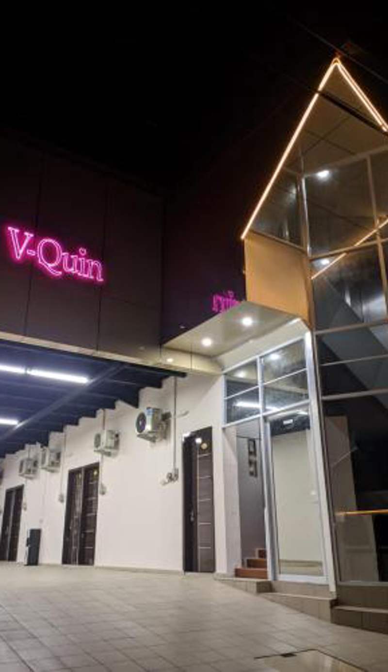 V Quin