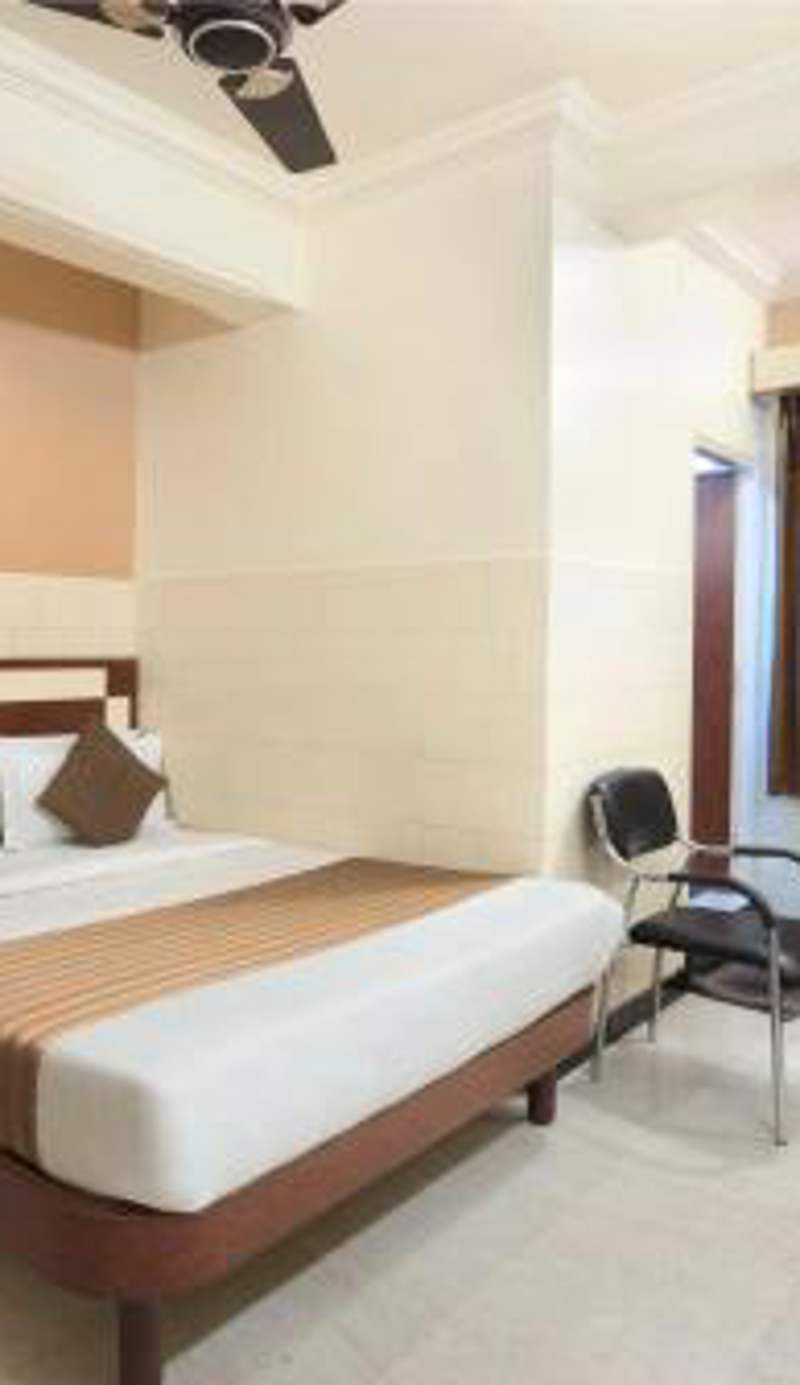 Mannars Yatri Nivas Hotel