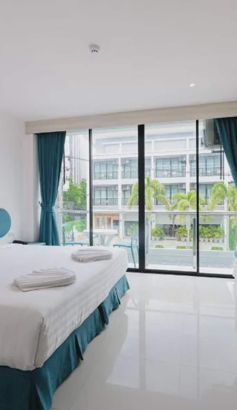 Moon Budget Hotel