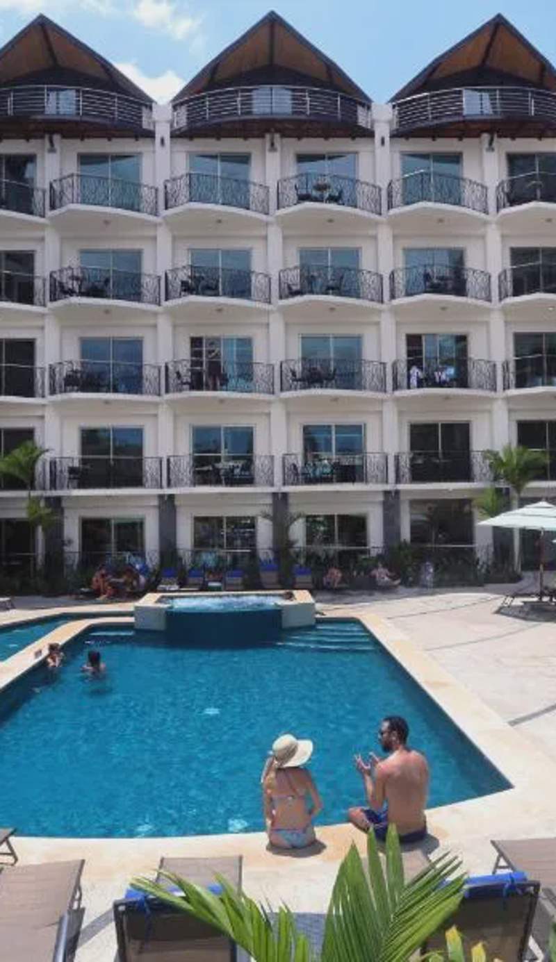PACIFIC SUITES Boutique Hotel and Bistro
