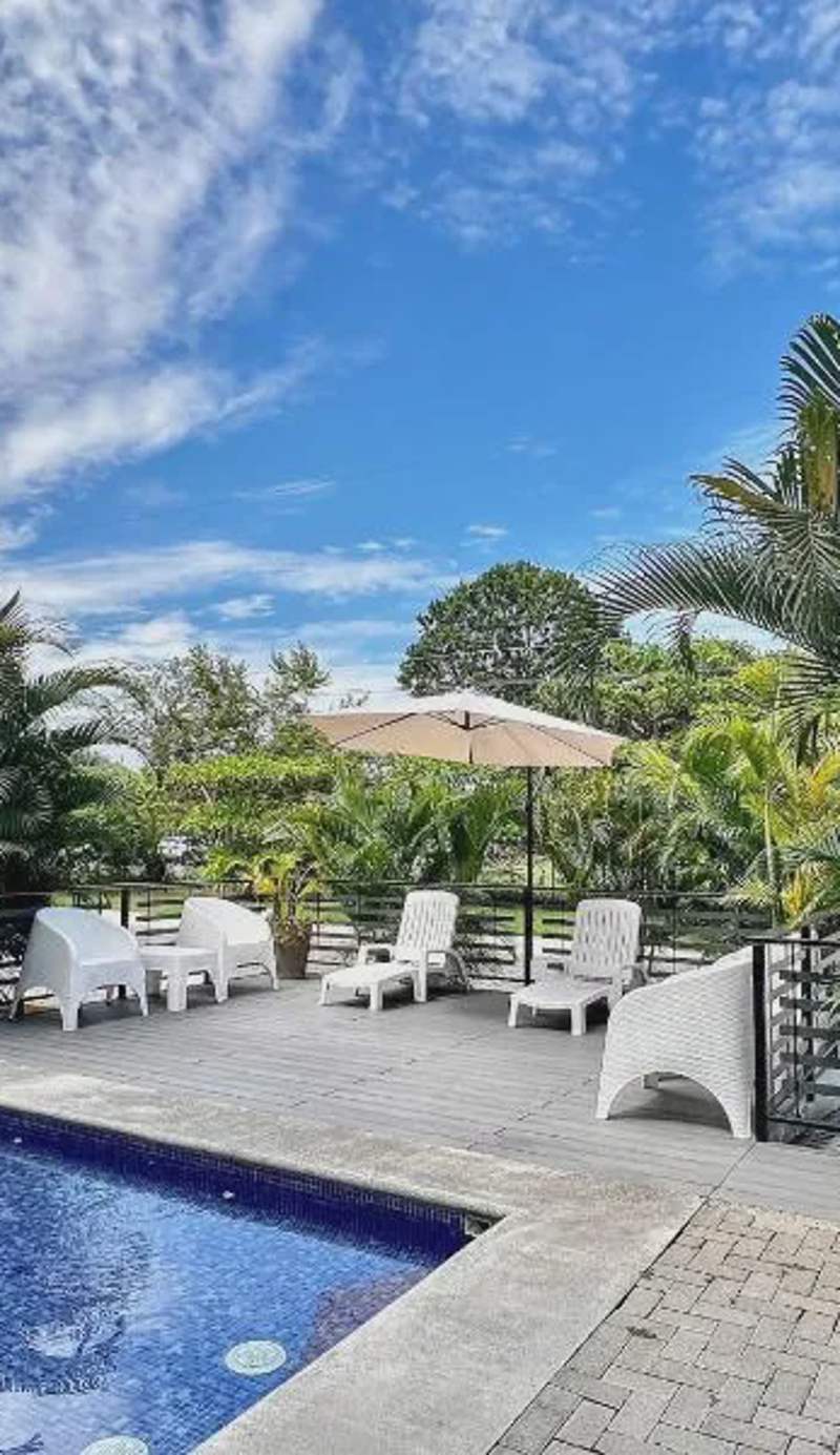 Hermoso Condominio en el Centro de Jaco Lapa Living