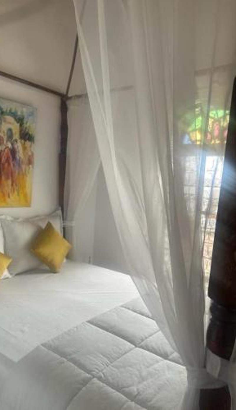 Room 8 Riad Khadija