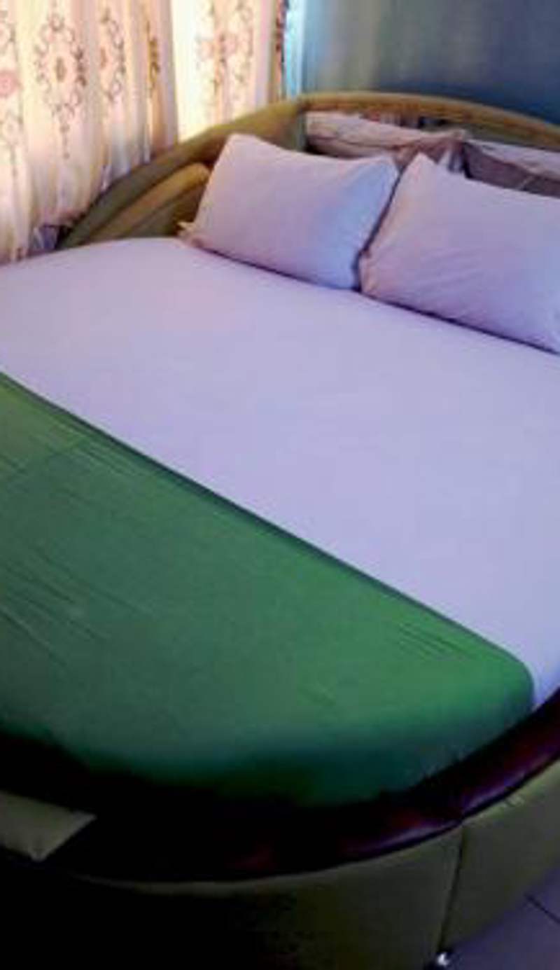 Elizz guest house