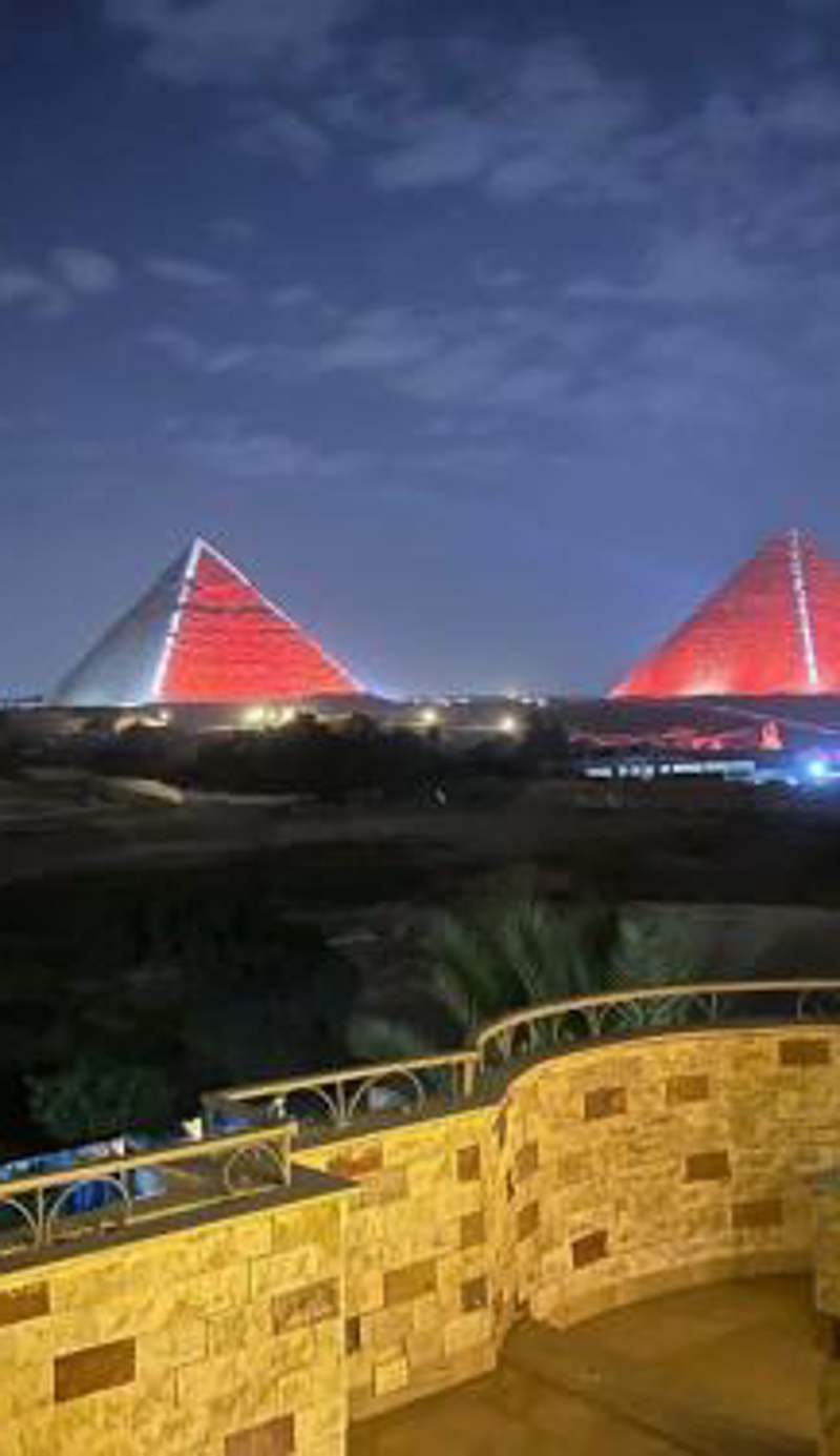 Great Sun Pyramids Inn