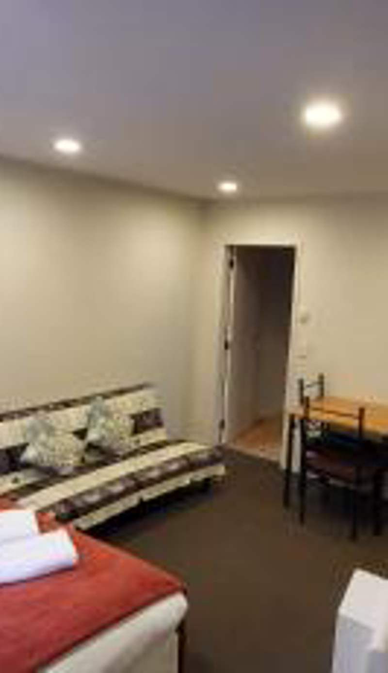Baden Lodge Motel - PRIVATE SPA Bath