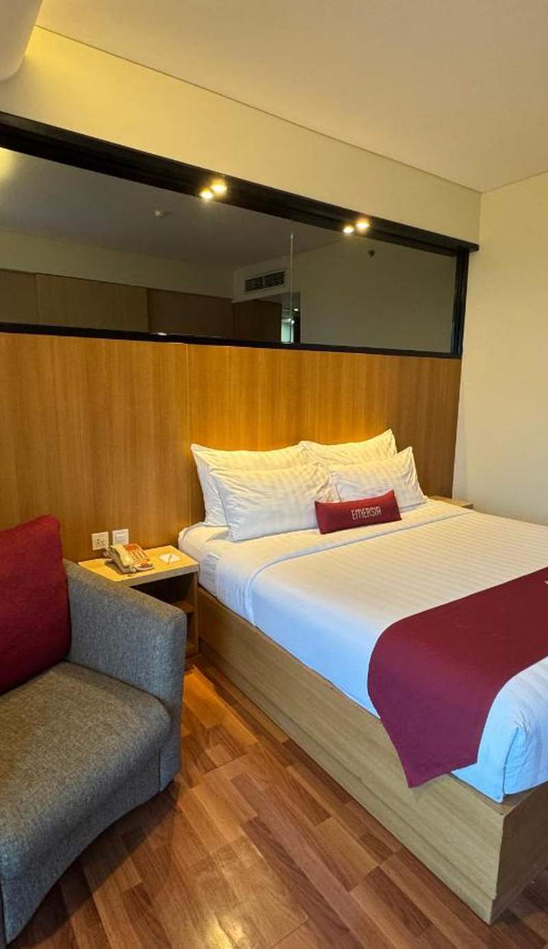 Emersia Hotel and Resort