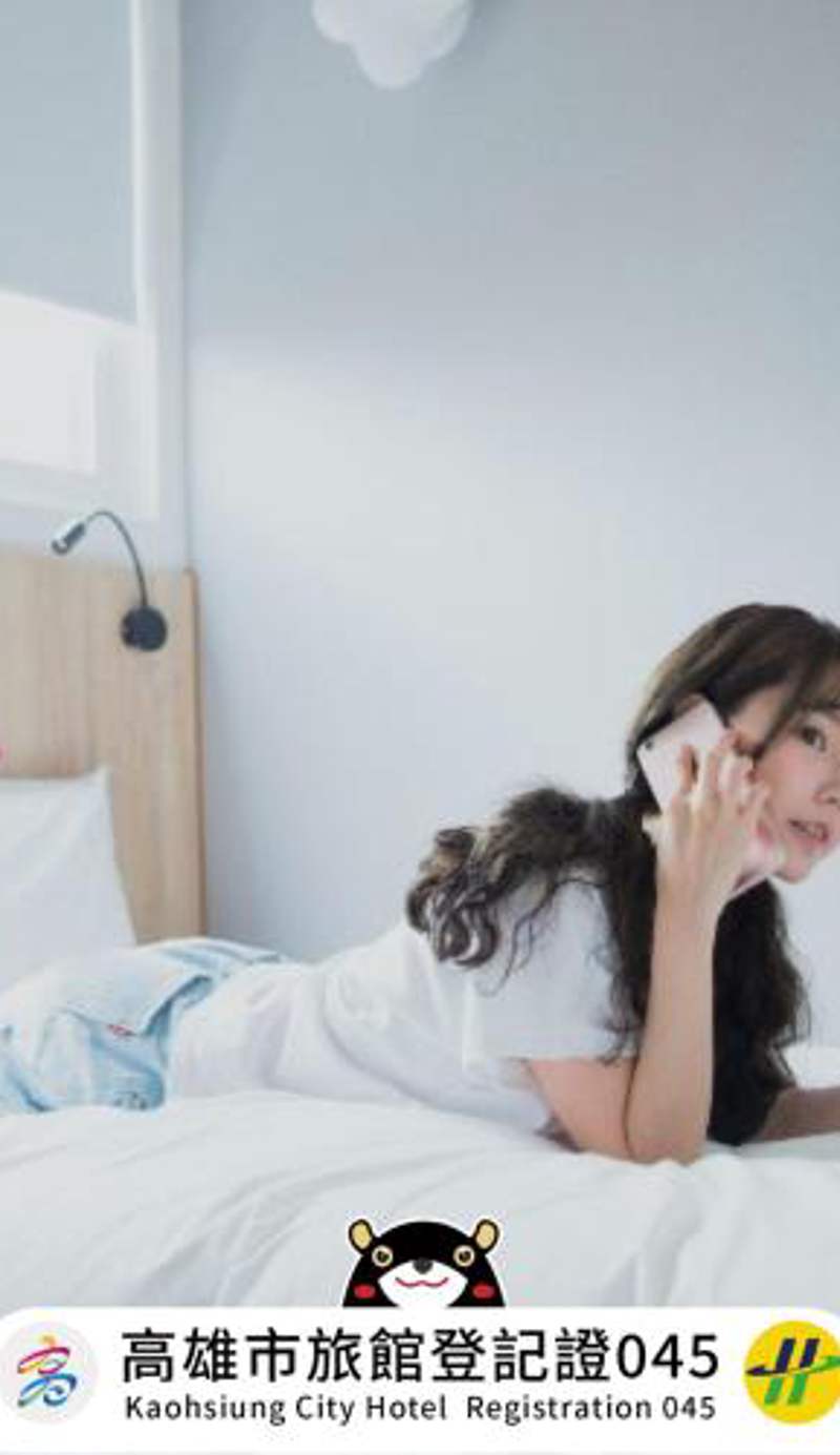 Single Inn-Kaohsiung Station