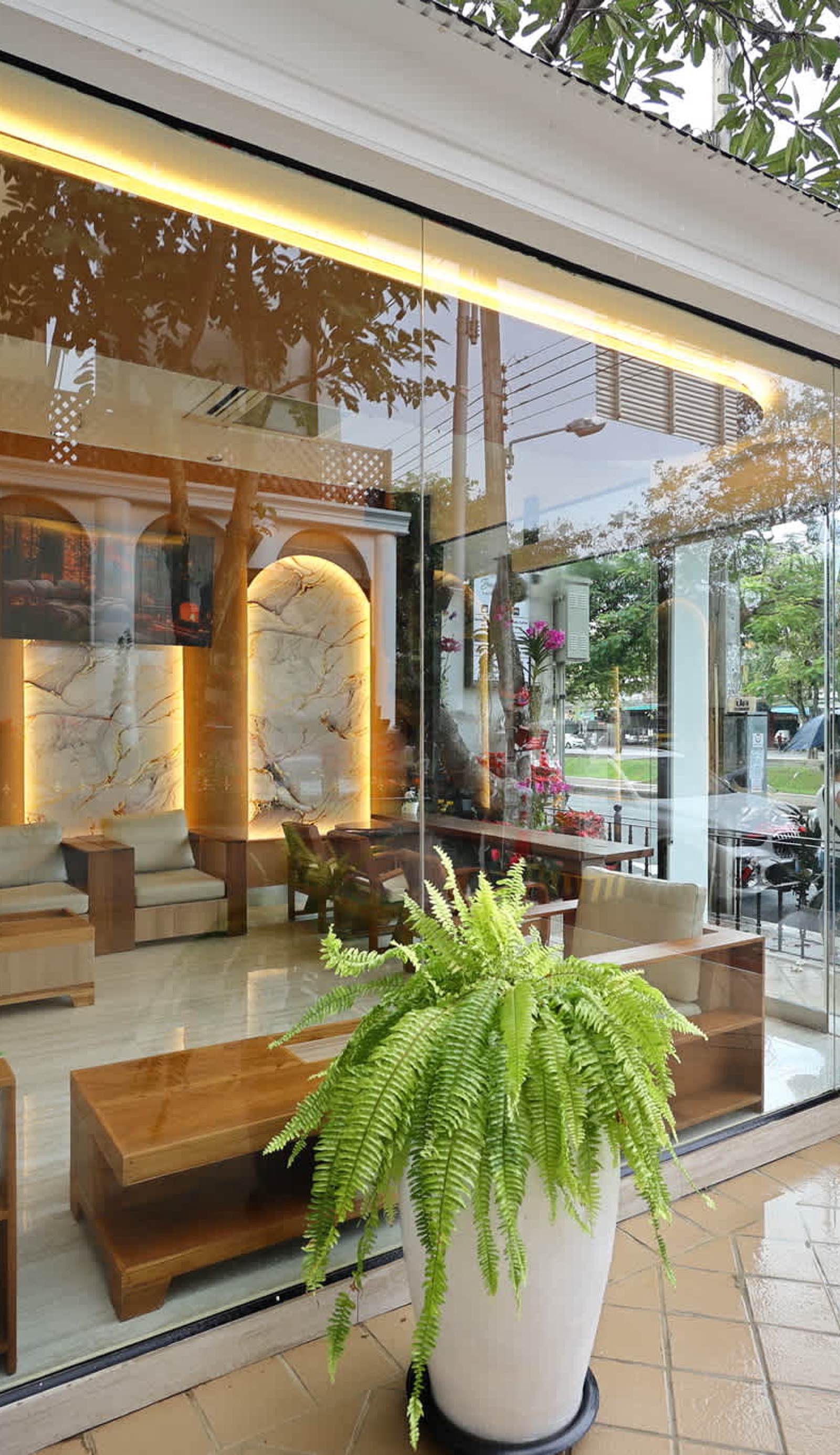 Sira Boutique