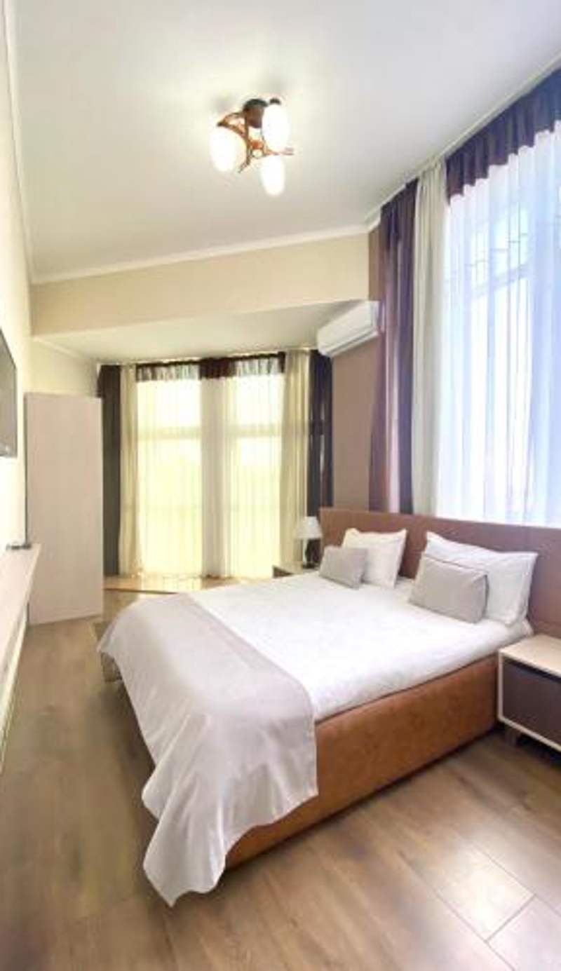Caravan Hotel