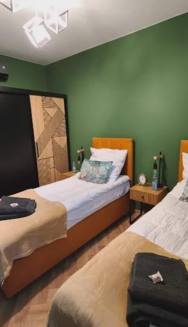 W Centrum Luksusowy Apartament, Duży Parking, Zameldowanie 24h, FV, Ekspres, XBOX, Klimatyzacja, Dwie Sypialnie, Kuchnia i Salon, Samo centrum miasta,