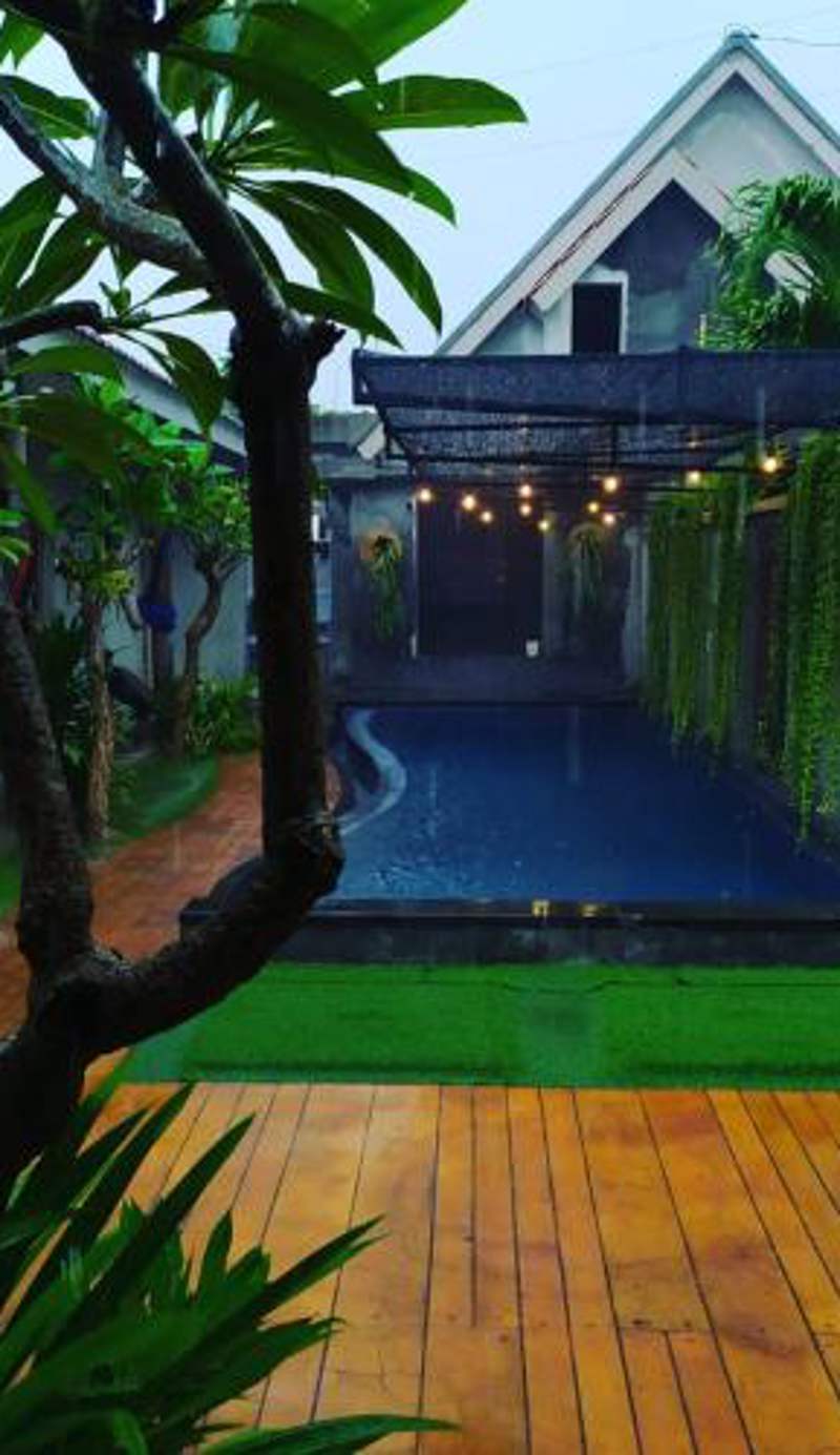 Surfer Garden