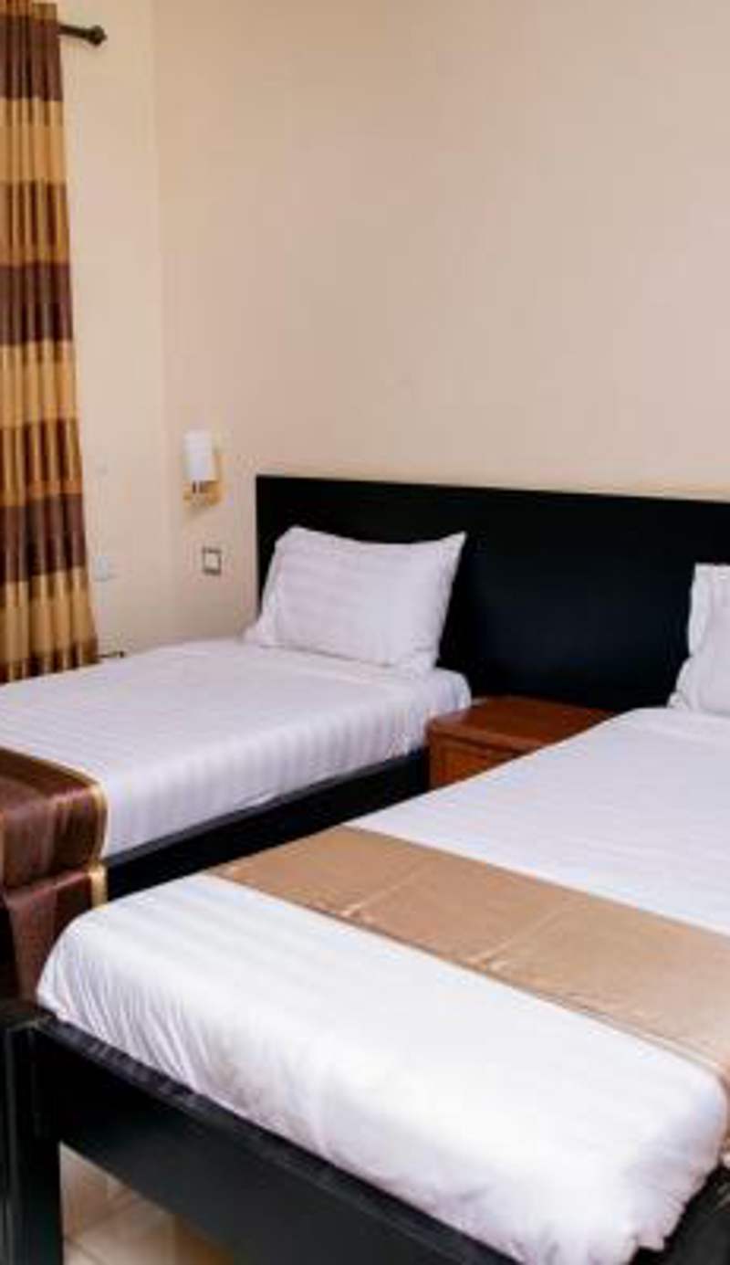 UBUNTU PALACE HOTEL - RUNATI