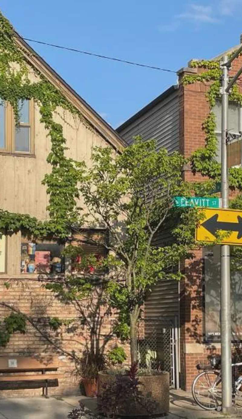 Ray's Bucktown Bed and Breakfast