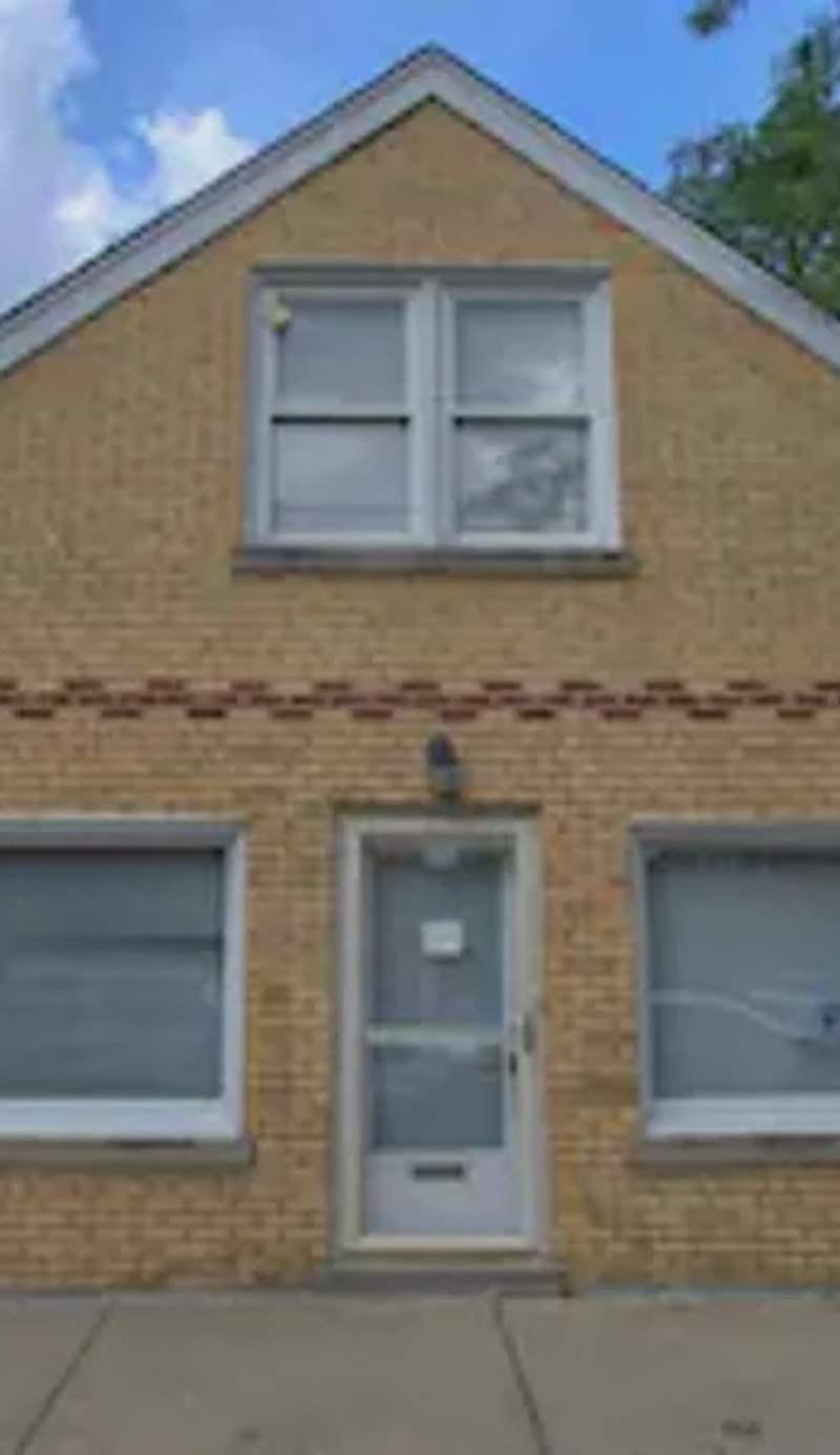 Apartment Sleeps 4 with Free Parking