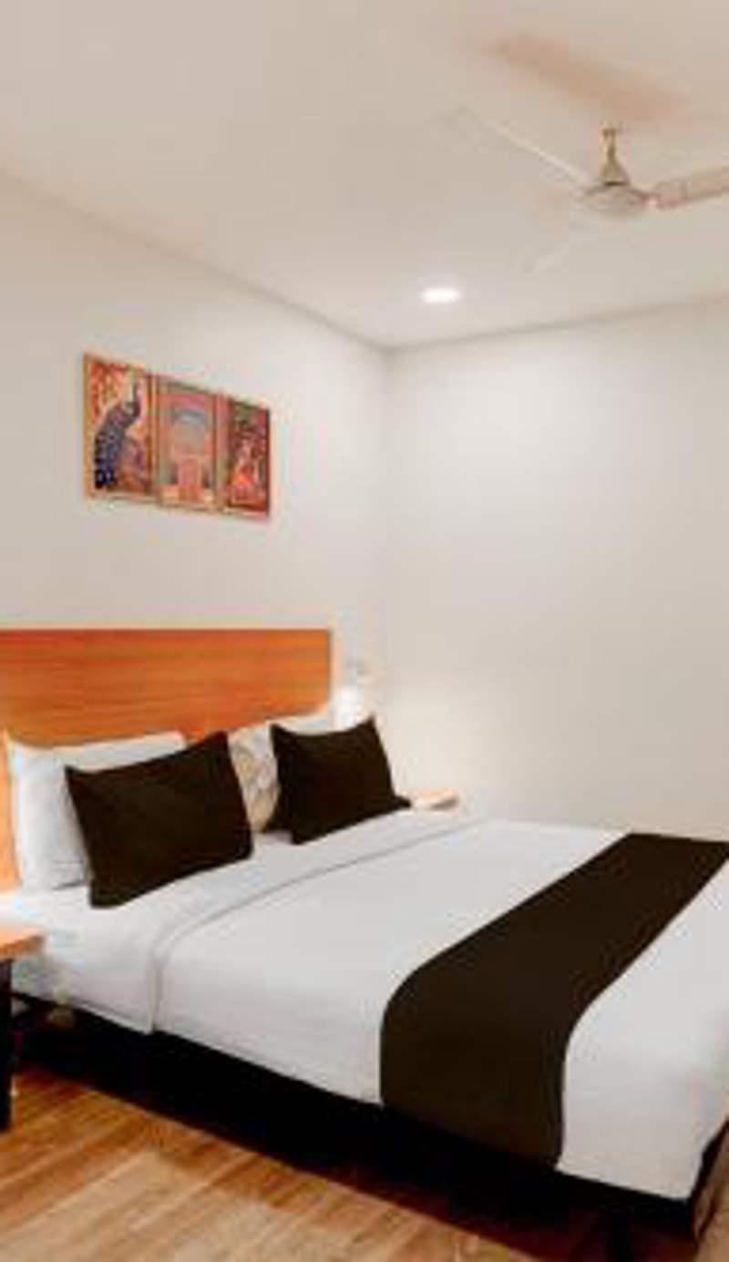 OYO Townhouse Deva Road Lucknow