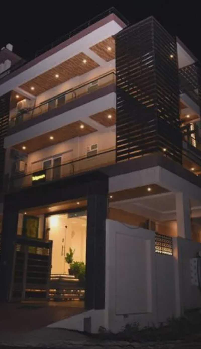 RROOMS Hotel Riddhi Grand