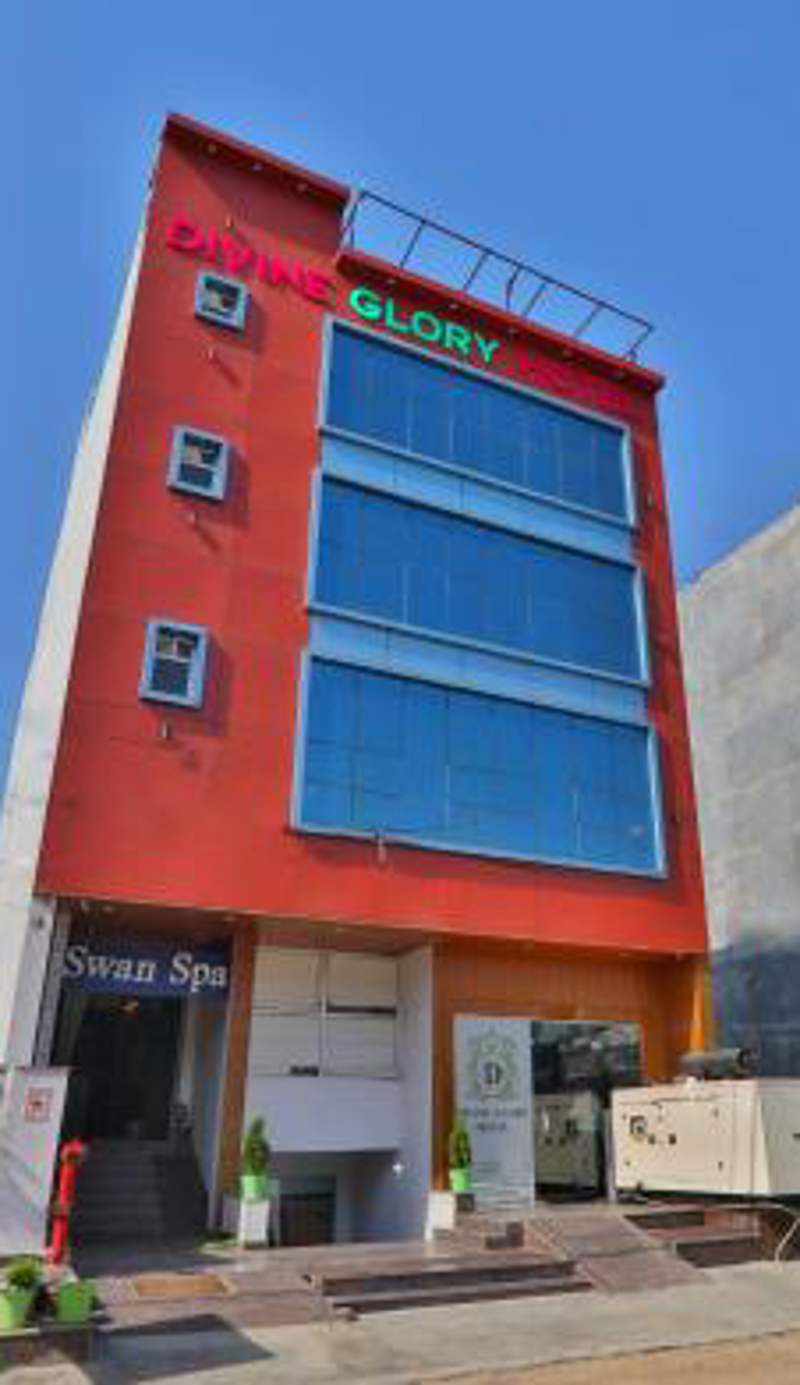Divine Glory Hotel