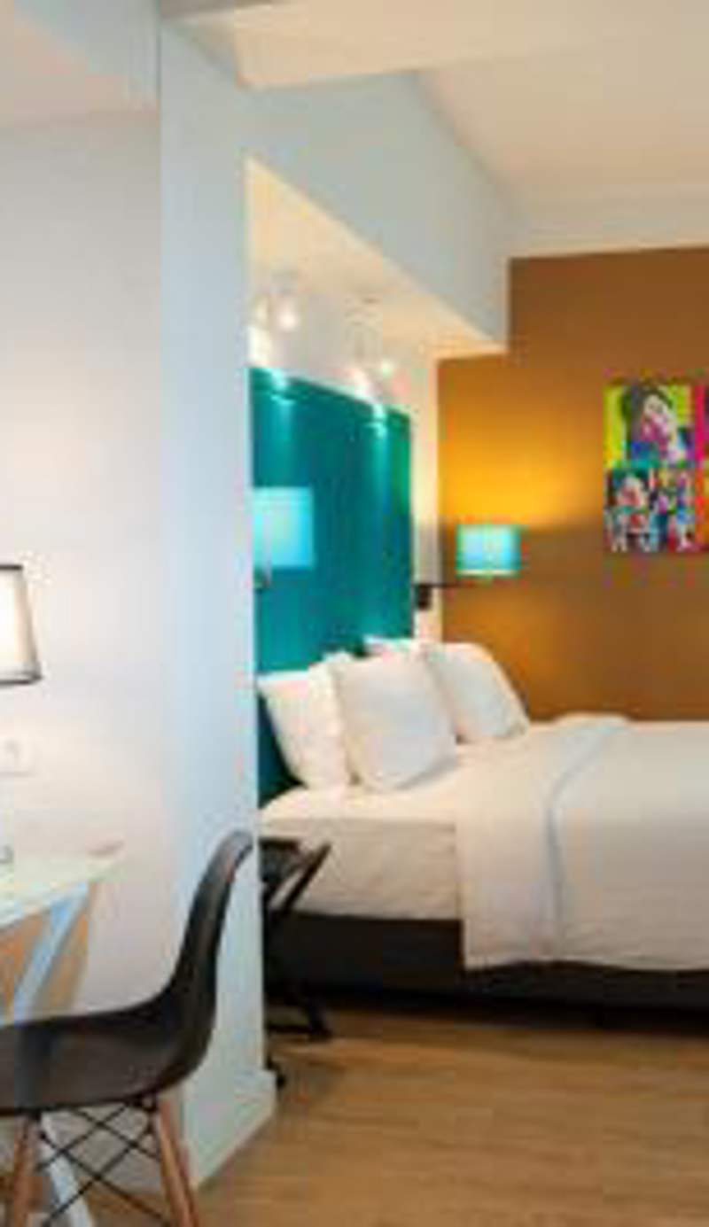 Idoop Hotel by Prasanthi