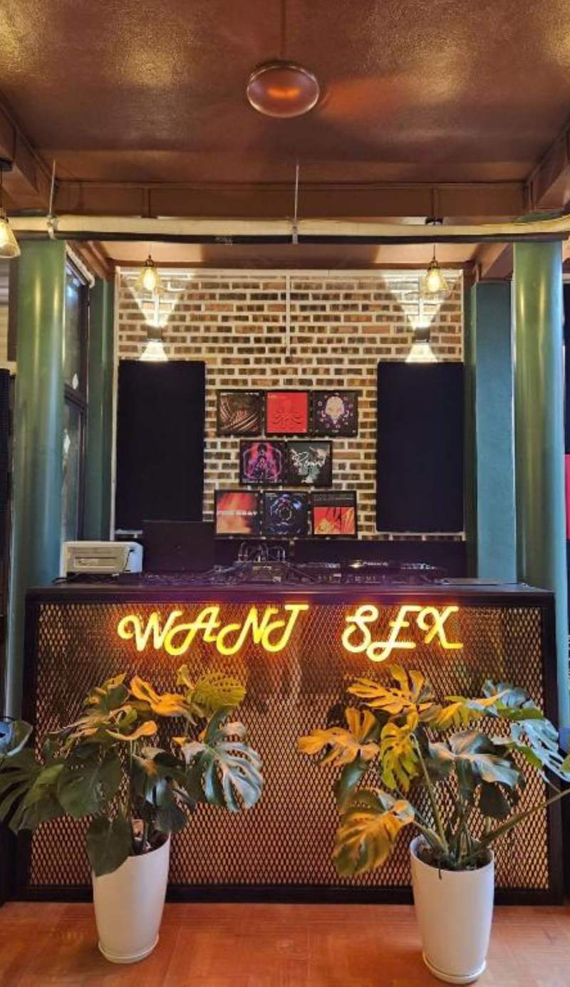 Stay Hostel & Bar