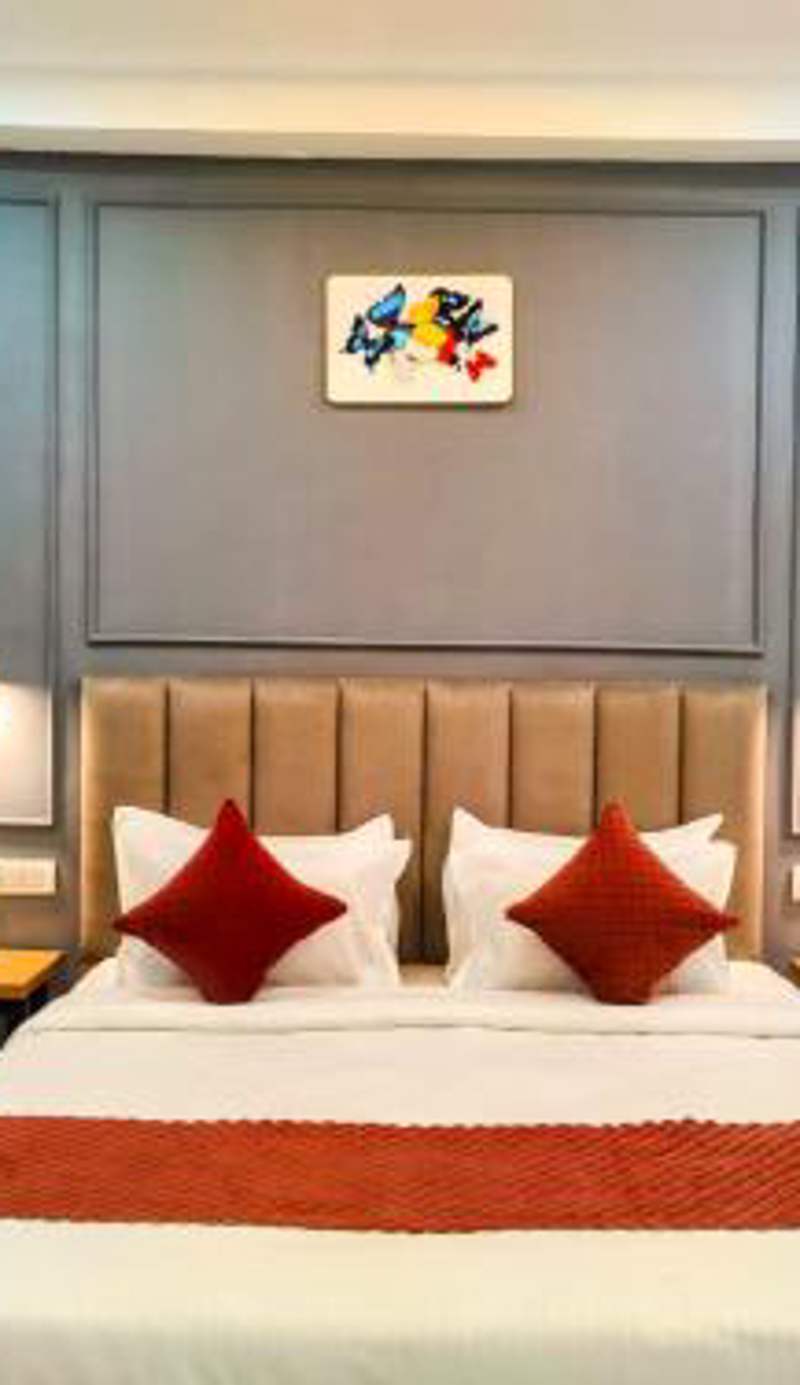 Hotel Mavens White Artemis Hospital Road Sector 52 Gurgaon
