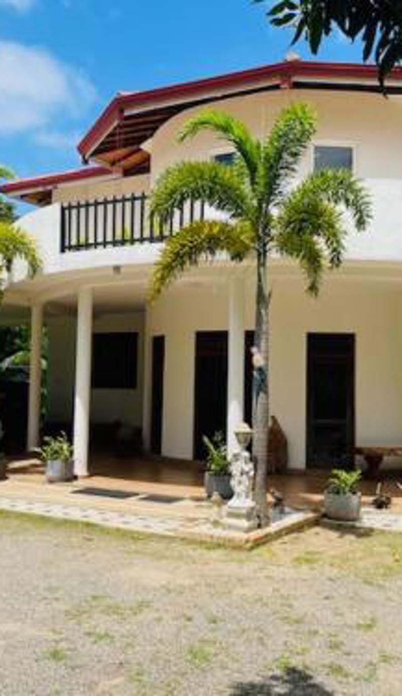 Suzukis lagoon front
