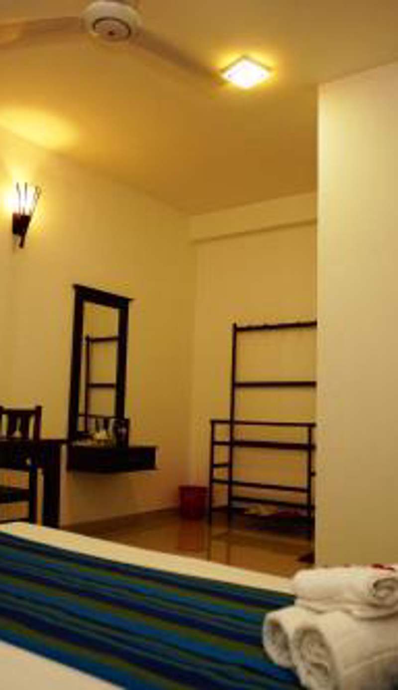 Airport 4 Season Transit Hotel