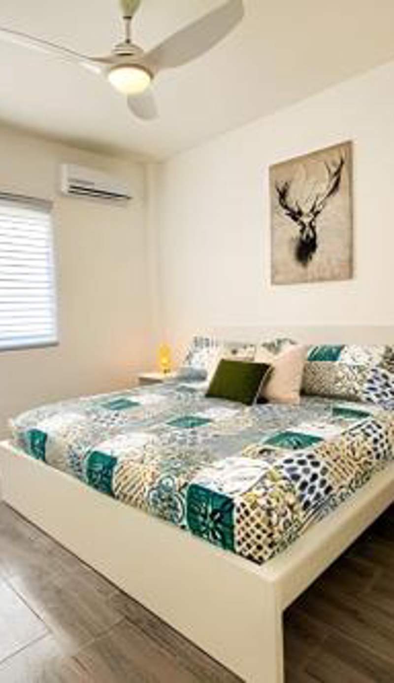 Private condominium with pool, near the beach