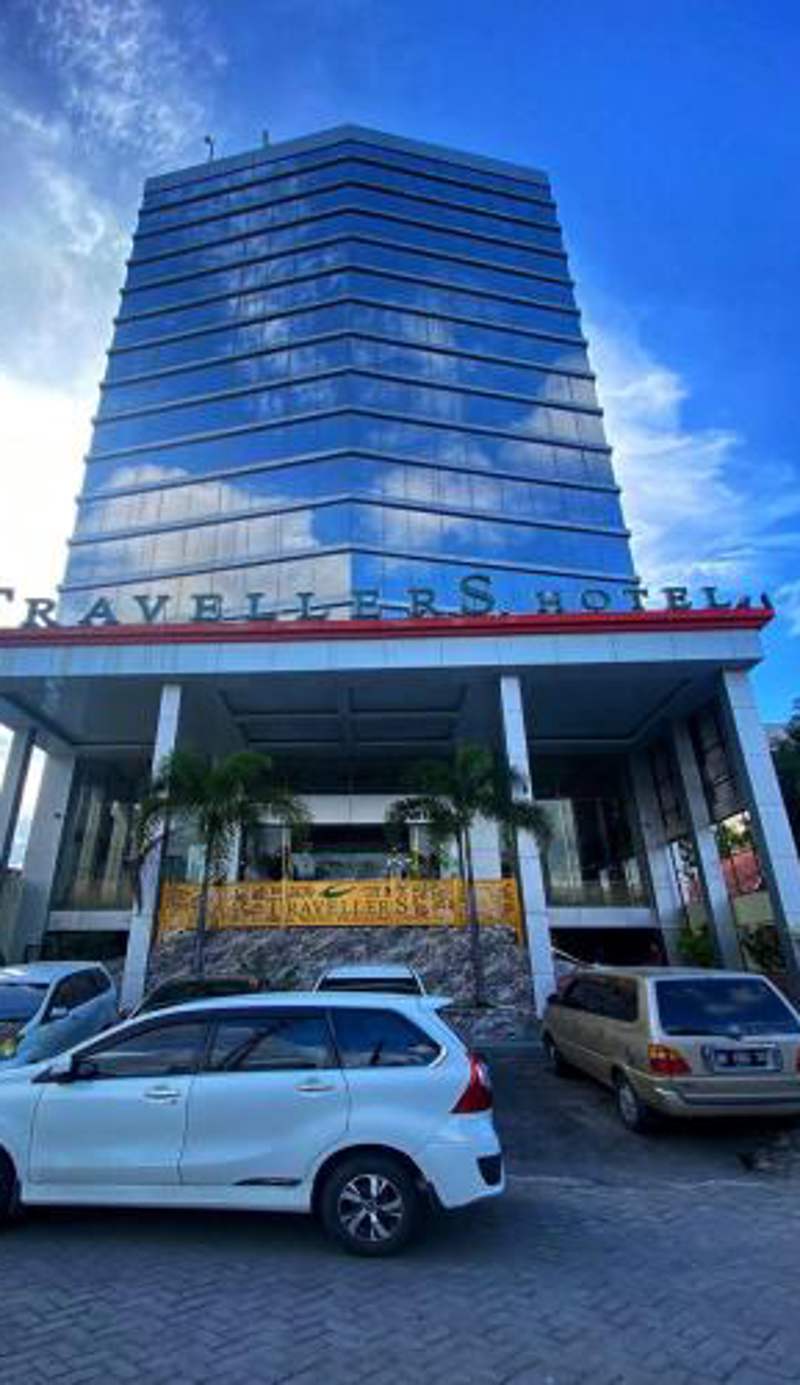 Travellers Hotel Phinisi
