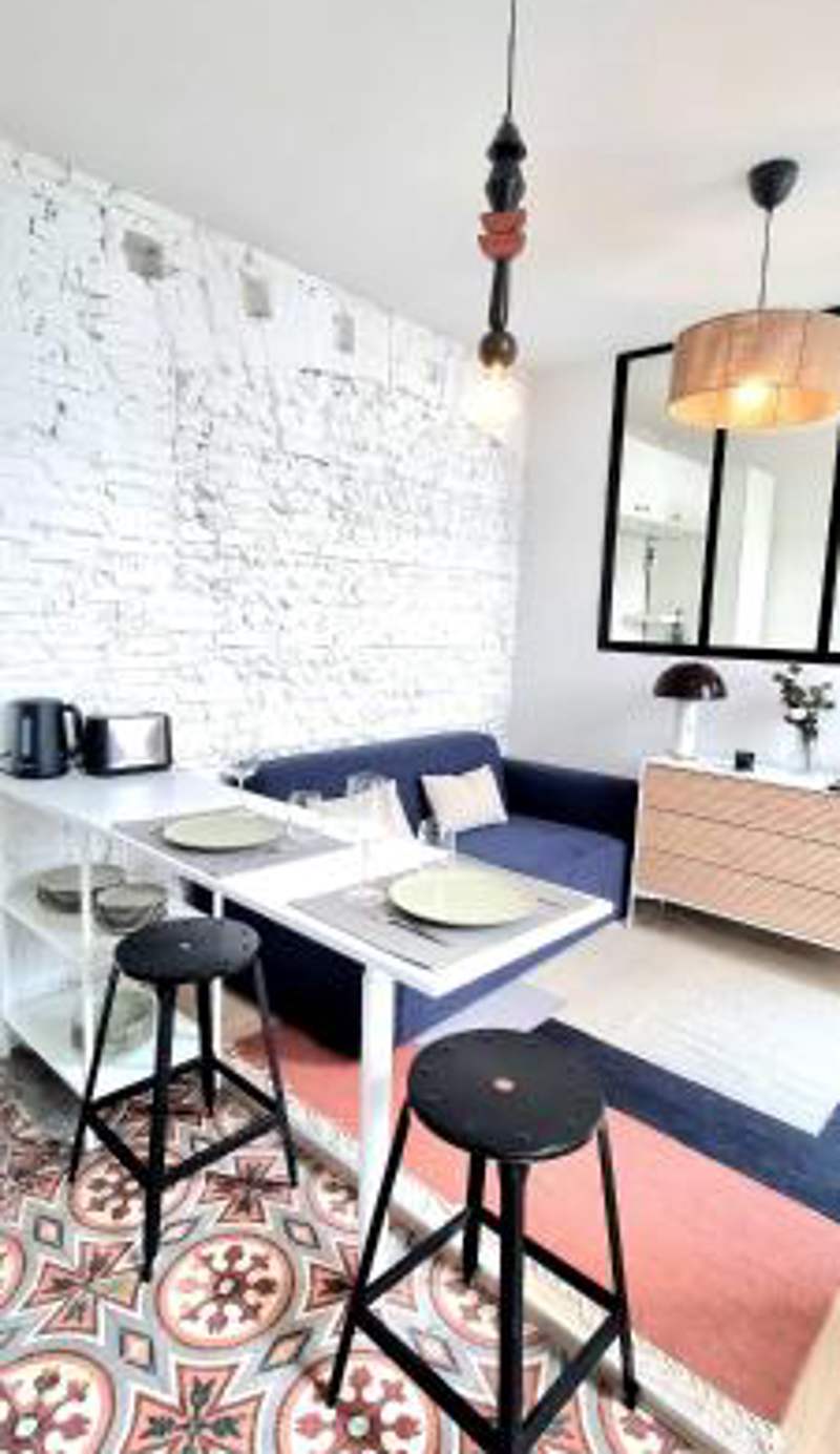 Grand studio avec terrasse - Gare - Metro - Wifi