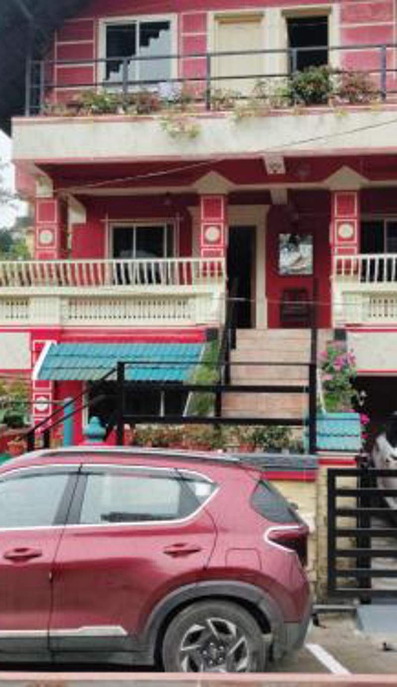 VAISHNAVI VILLA-Family Homestay-2km from bus stand-WiFi