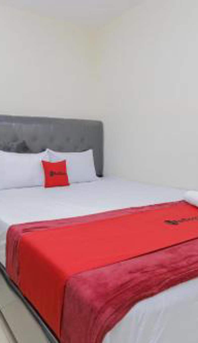 RedDoorz near RS Sari Asih Ciledug