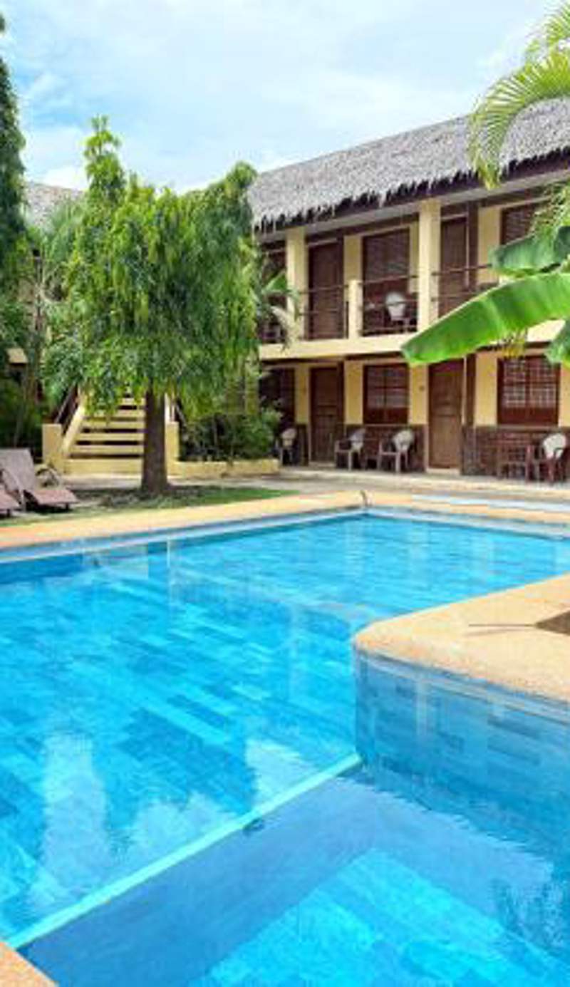 Lalaguna Beach Club & Dive Centre