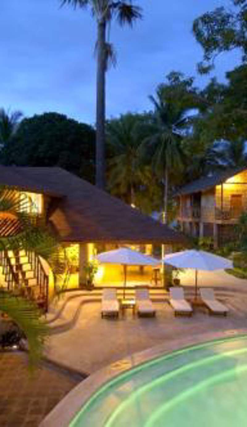 El Galleon Beach Resort