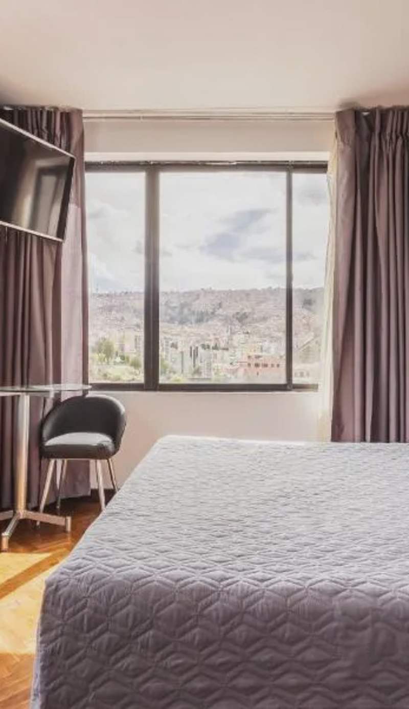 Elegance Hotel