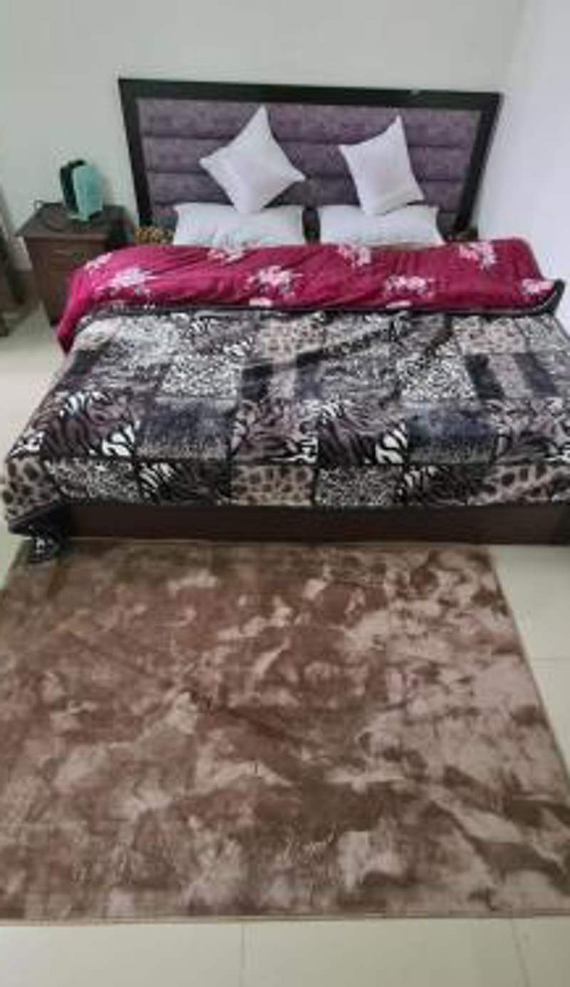 Royal Pamposh