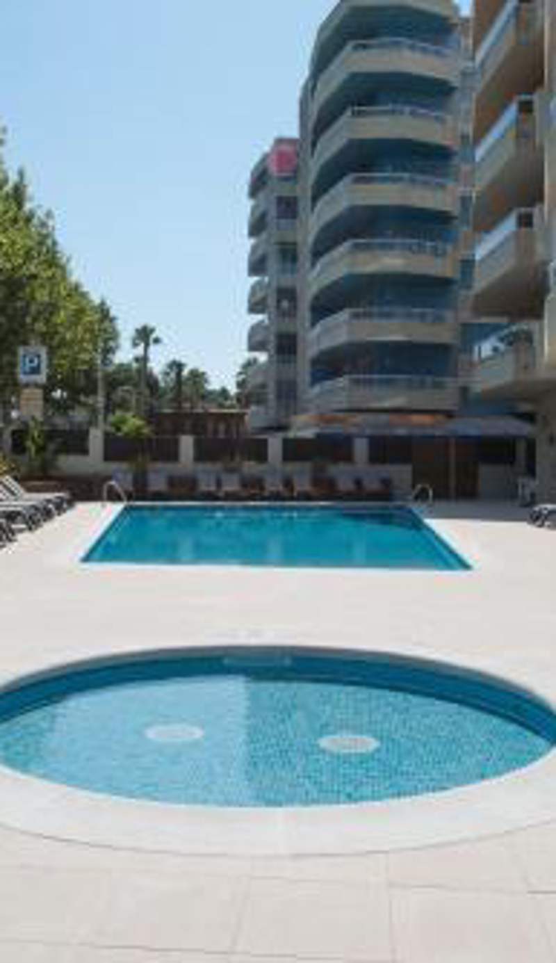 Aparthotel California