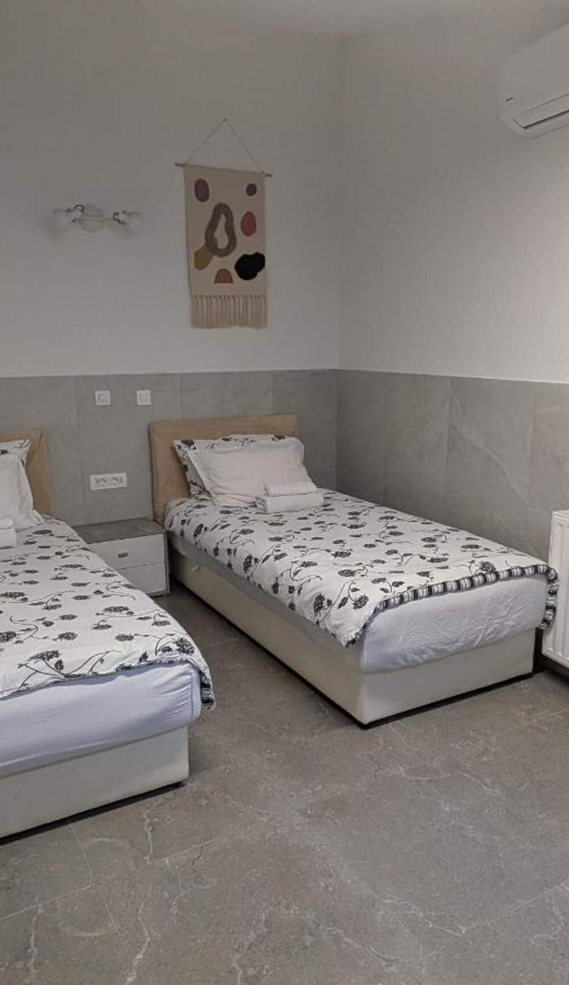 Lina Rooms Hostel