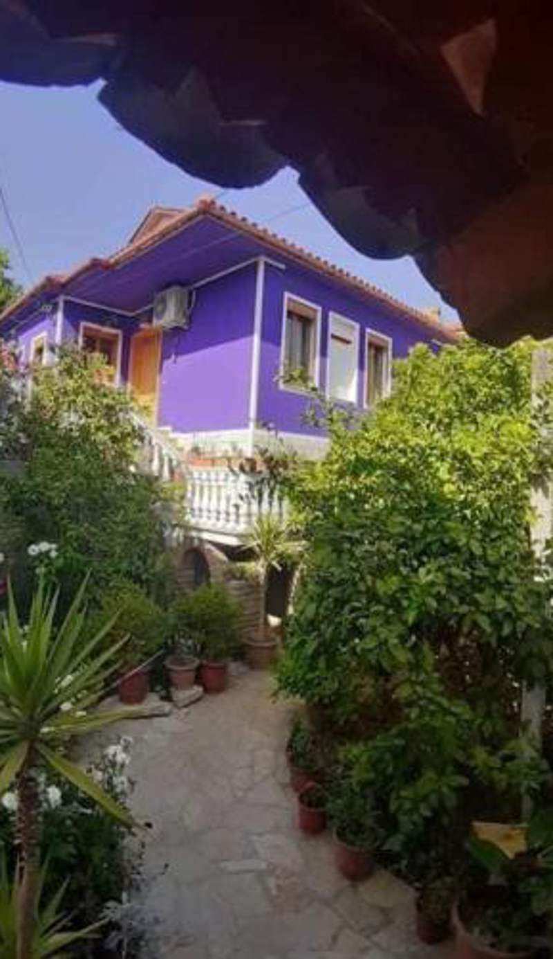 Ilia Gloria house
