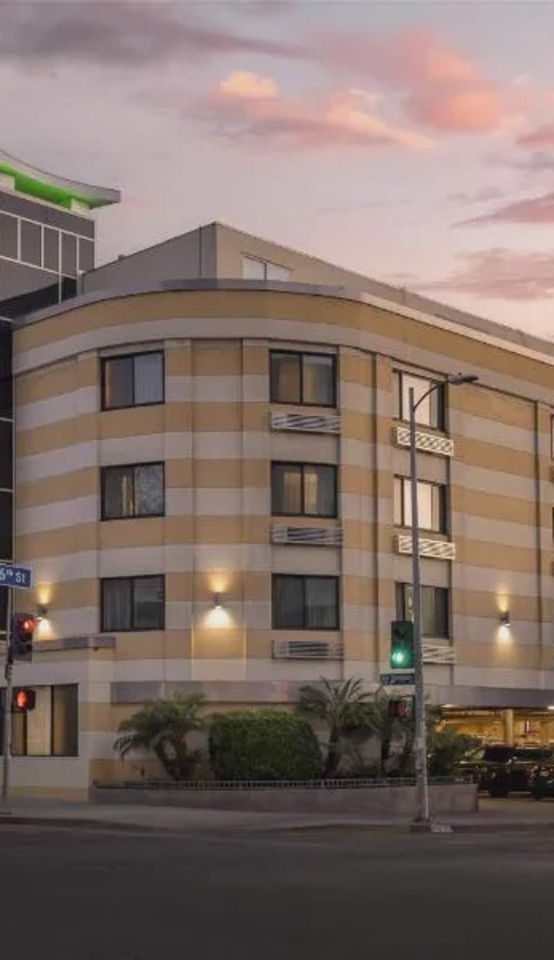 Best Western Plus LA Mid-Town Hotel