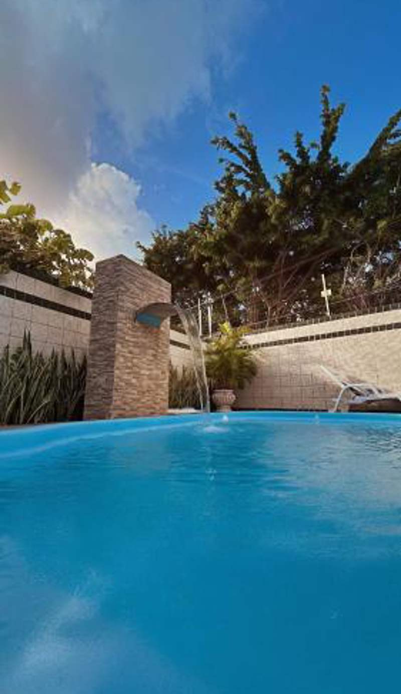 Charming Apartment in Barro