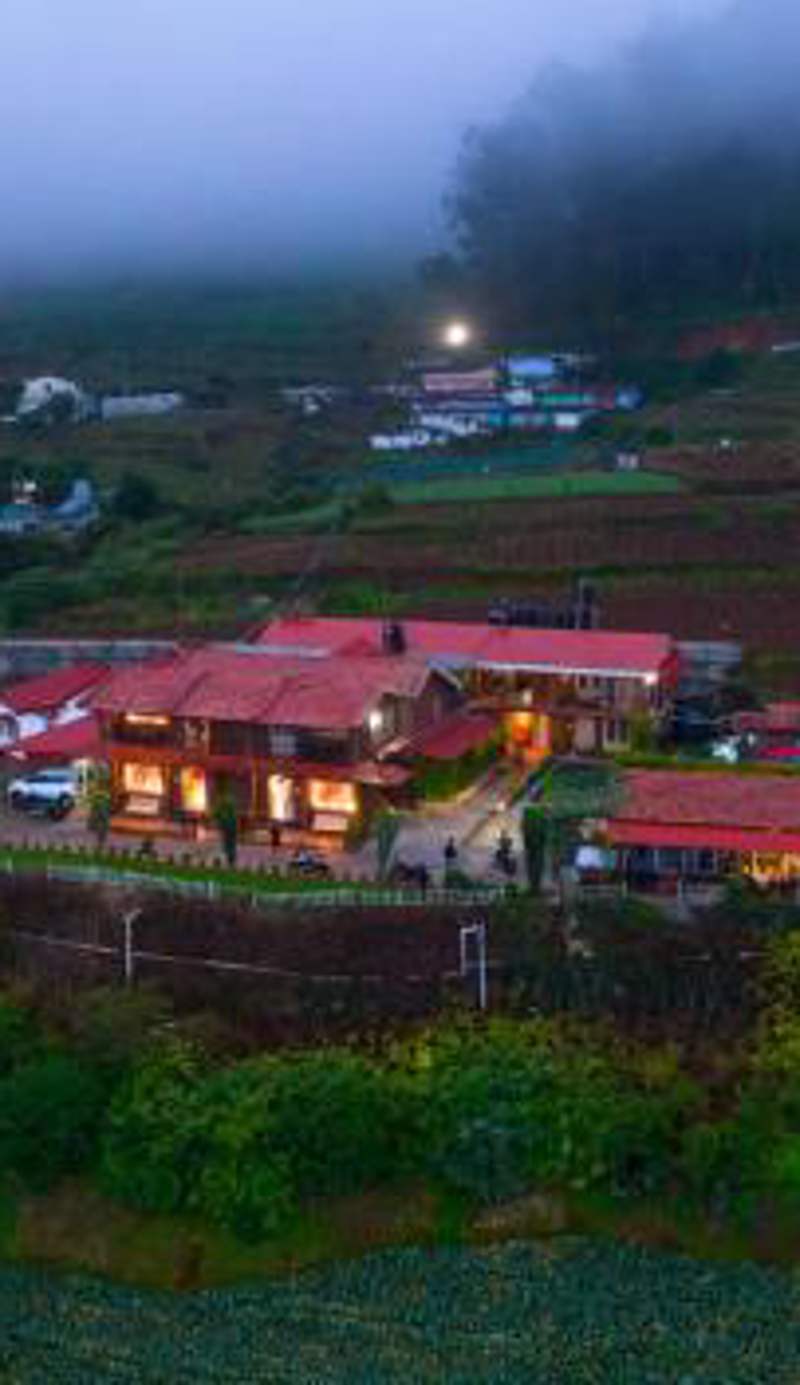 SILENT VALLEY FARMSTEAD OOTY by VOYE HOMES