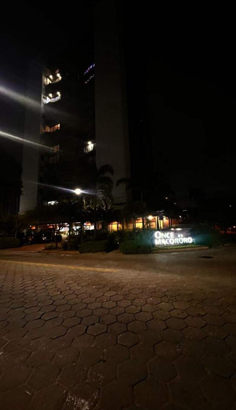En Equipetrol, dpto de lujo, 2 plazas