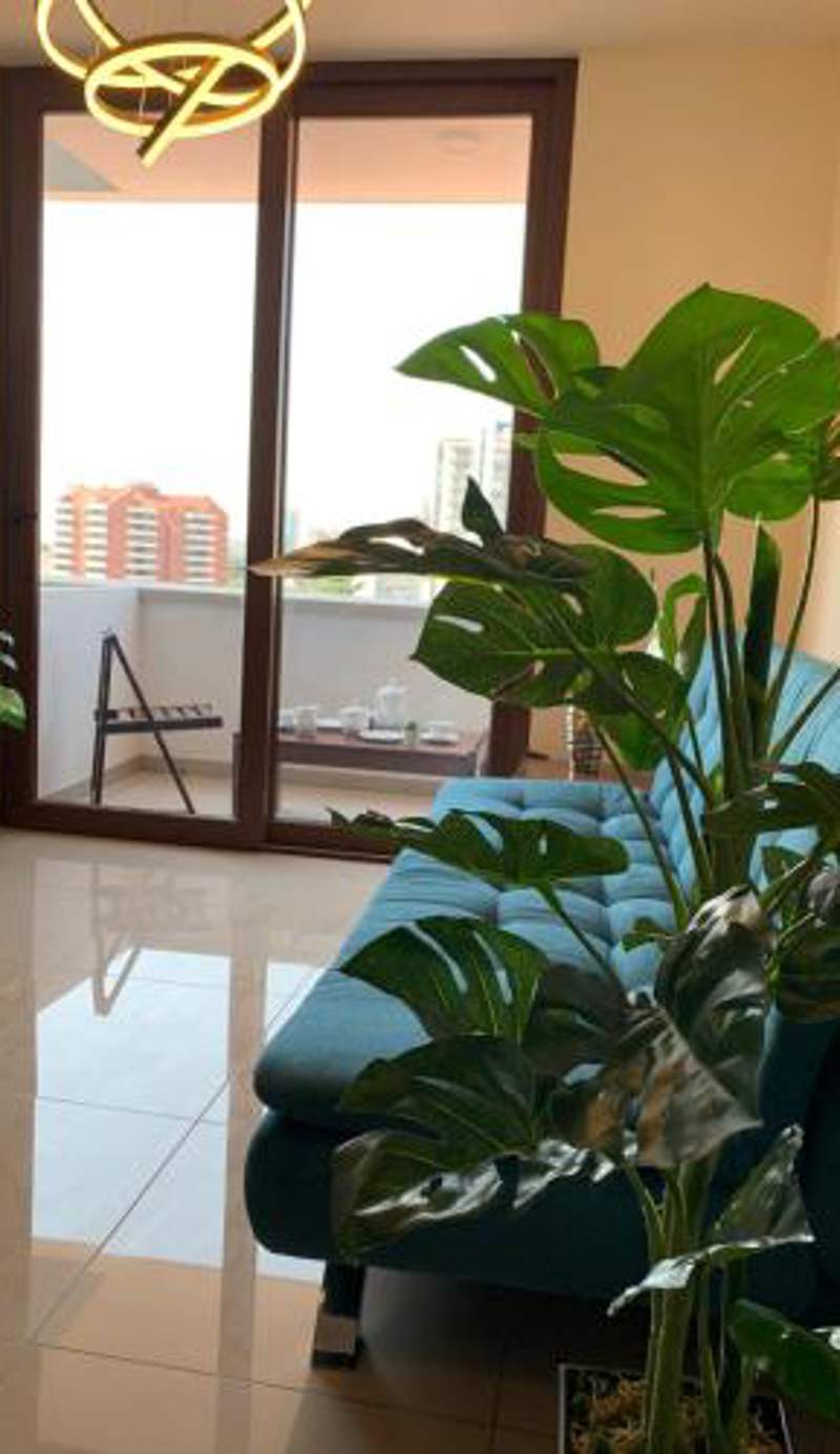 Dpto de lujo en Equipetrol, con piscina
