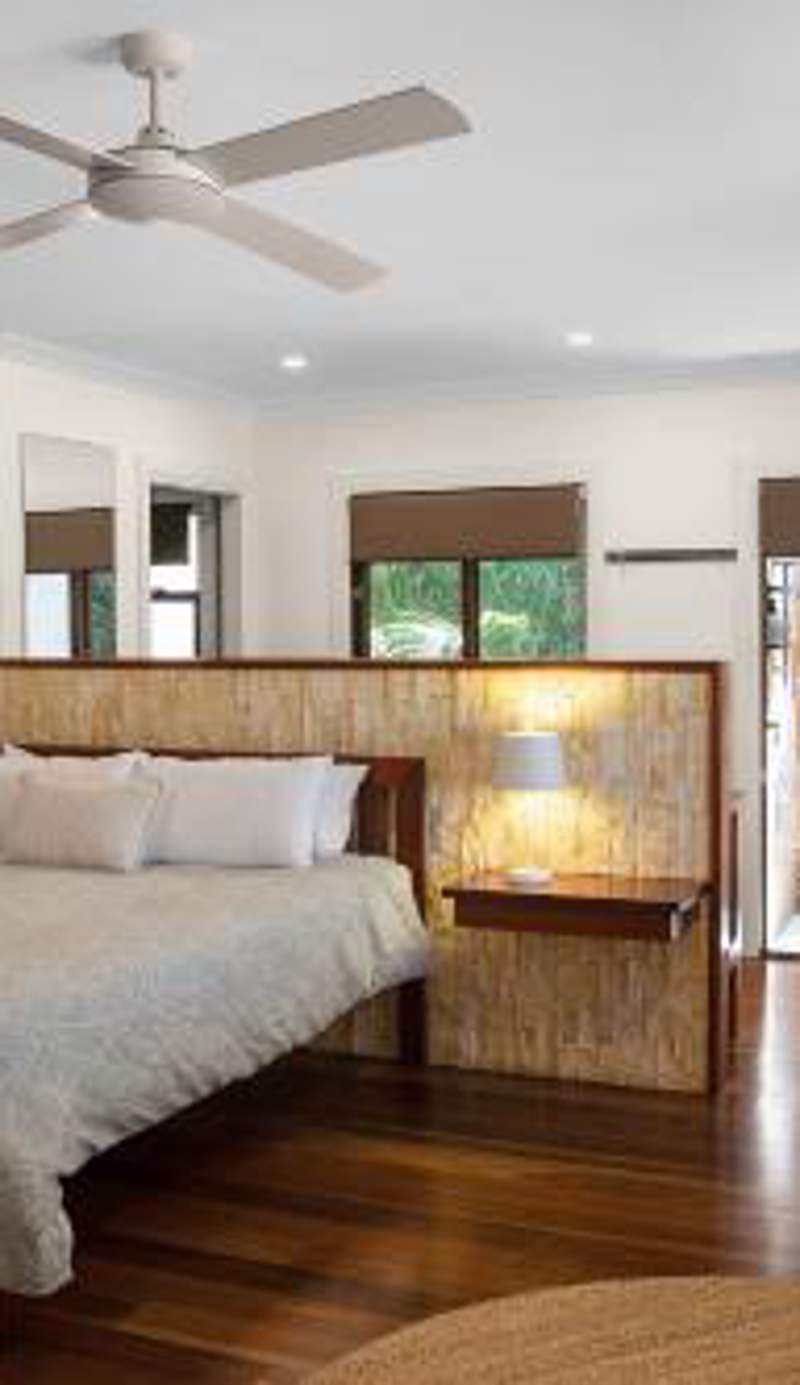 Away Guesthouse- Away on Shirley Lane