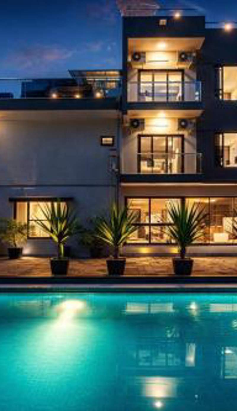 Taaffeite Hotels And Resorts