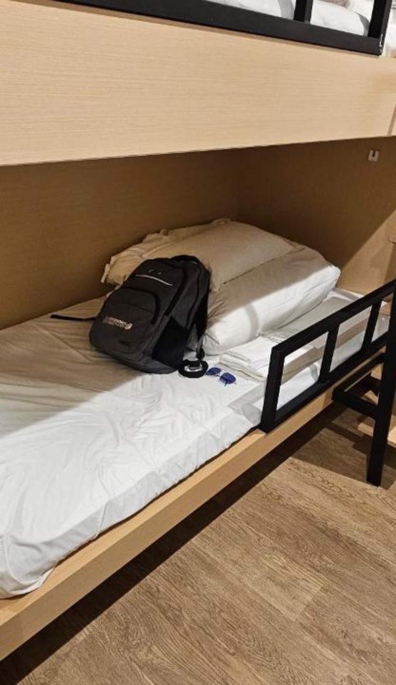 plat hostel keikyu kamakura wave