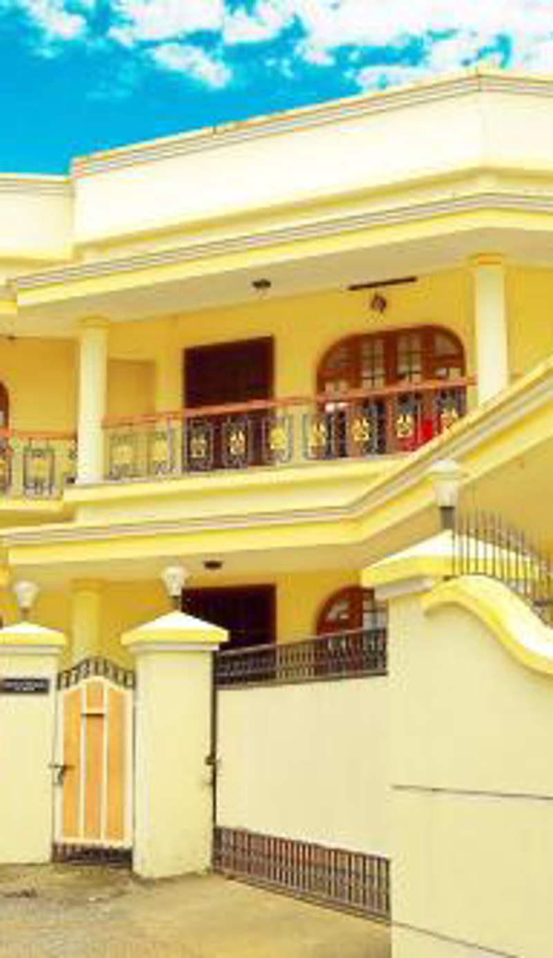 Metropolitan Serviced Villa