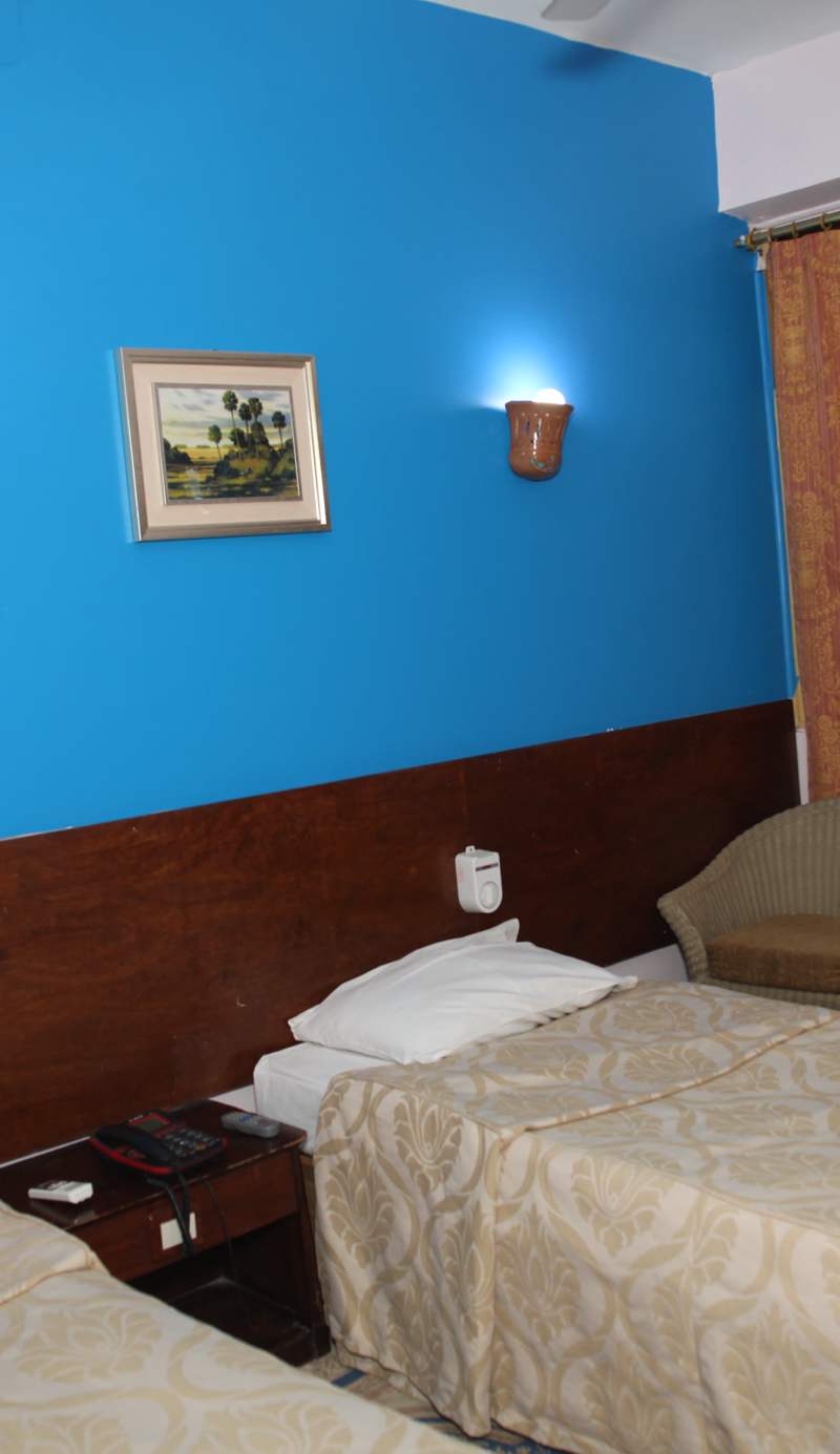 Rezeiky Hotel Luxor